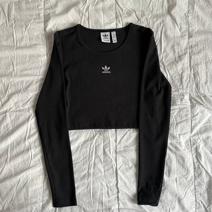 [BUNJANG] Adidas Essentials Crop Long Sleeve Top / 아디다스 에션셜 크롭 긴팔 티