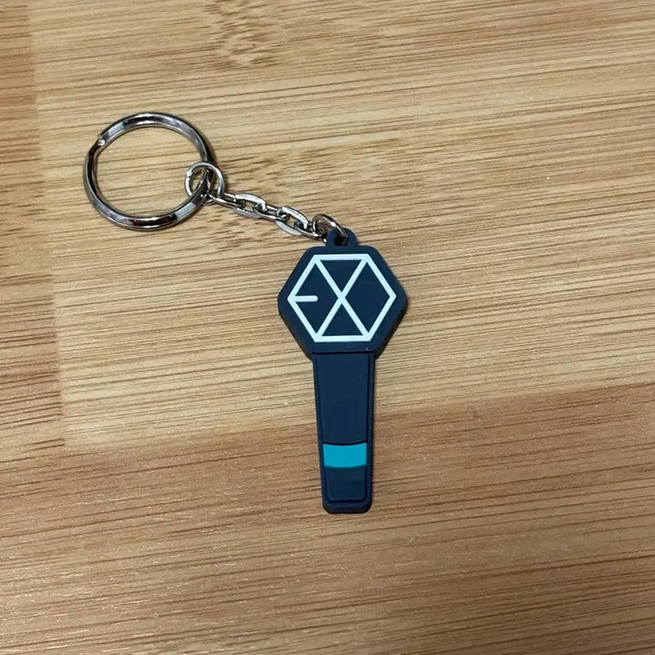 [BUNJANG] EXO Sehun Lightstick Keychain / 엑소 exo 세훈 응원봉 열쇠고리