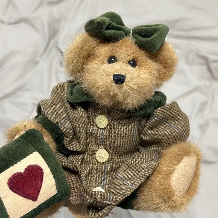 [BUNJANG] Boyz Bear Sitting Plush Doll / 보이즈베어 앉은 인형