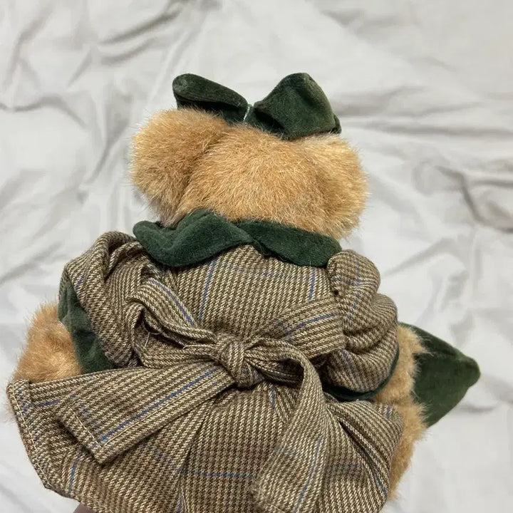 [BUNJANG] Boyz Bear Sitting Plush Doll / 보이즈베어 앉은 인형