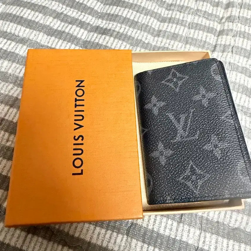 [SOLD OUT] [새상품급] 루이비통 신형 이클립스 오거나이저