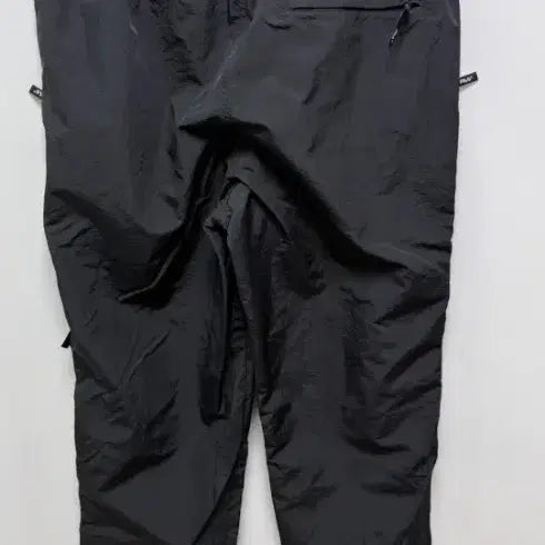[SOLD OUT] 휠라 xl (34-36) 우븐 조거팬츠 웜업 바람막이