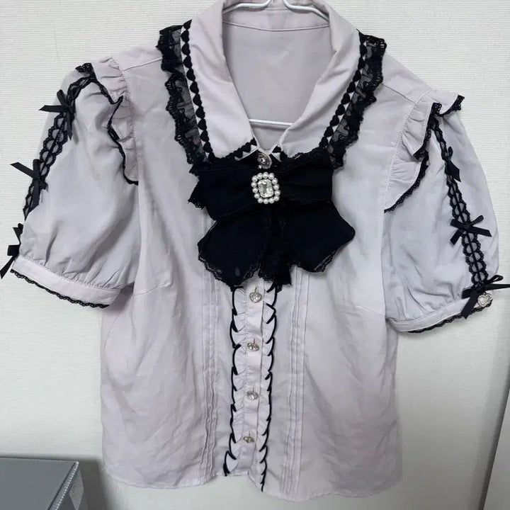 [BUNJANG] Liz Lisa Blouse / 오늘만 가격내림) 리즈리사 양산형 지뢰계 블라우스 판매합니다