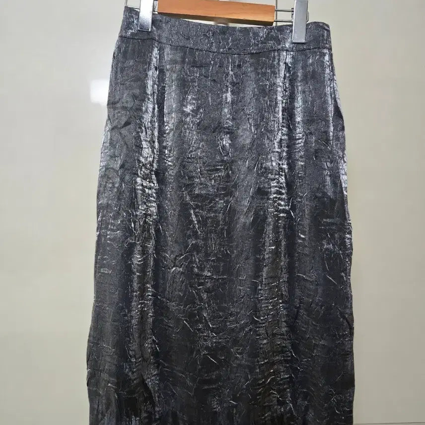 [BUNJANG] Black Crinkle Midi Skirt / 블랙 크링클 미디 스커트