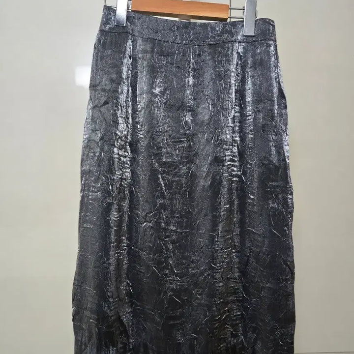 [BUNJANG] Black Crinkle Midi Skirt / 블랙 크링클 미디 스커트