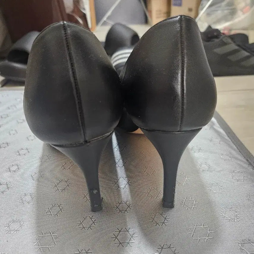 [BUNJANG] Shoopen Black Heels 235mm / 슈펜 검정 힐 235mm