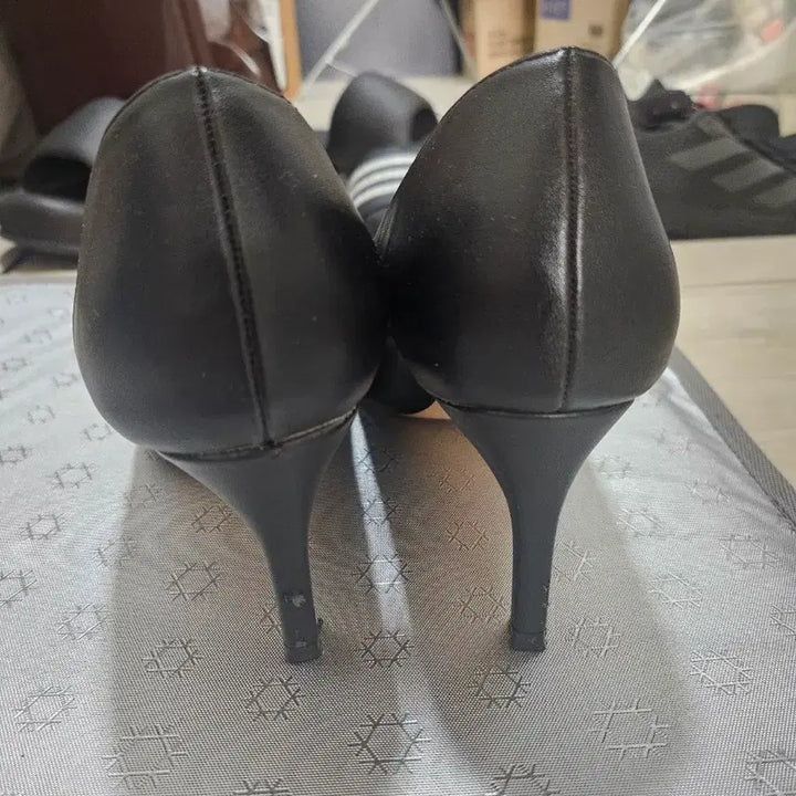 [BUNJANG] Shoopen Black Heels 235mm / 슈펜 검정 힐 235mm