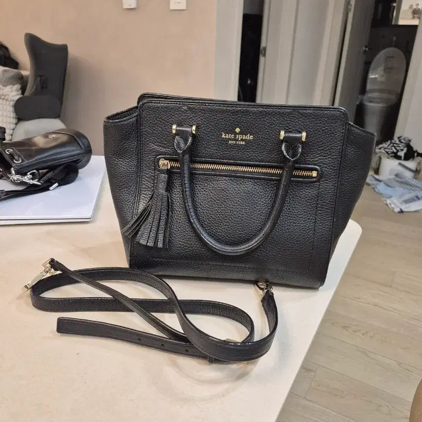[BUNJANG] Kate Spade Black Leather Tote Bag / 케이트 스페이드 블랙 가죽 토트백