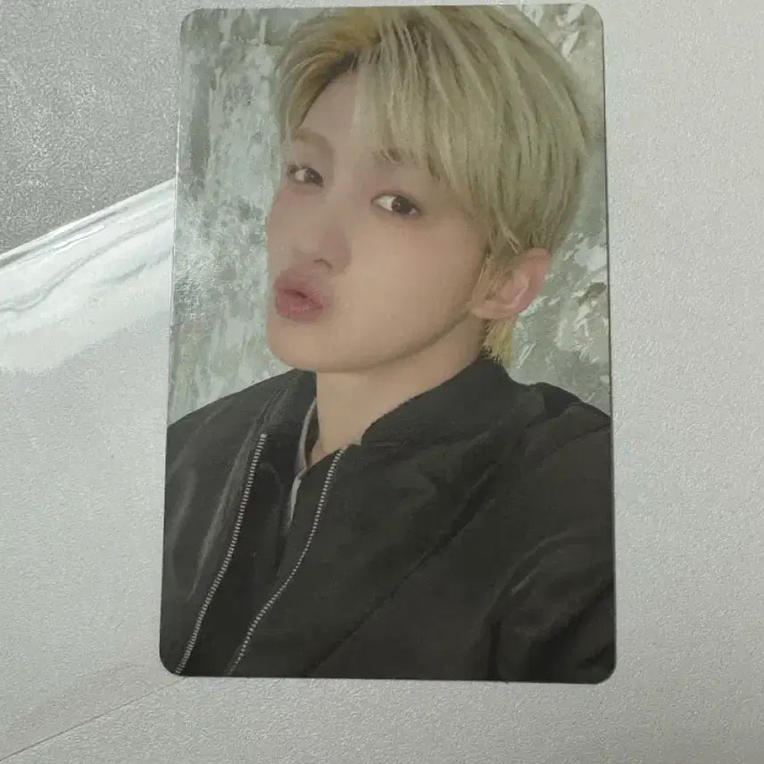 [SOLD OUT] 투어스 2주년 드롭체인 포카 지훈