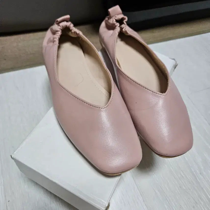 [BUNJANG] Pink Leather Ballet Flats / 핑크 가죽 플랫 발레리나 슈즈