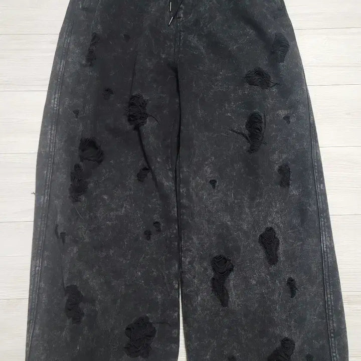 [BUNJANG] Juun.J Collection Damaged Track Pants Size 50 / 준지 juun.j 컬렉션 데미지 팬츠 50