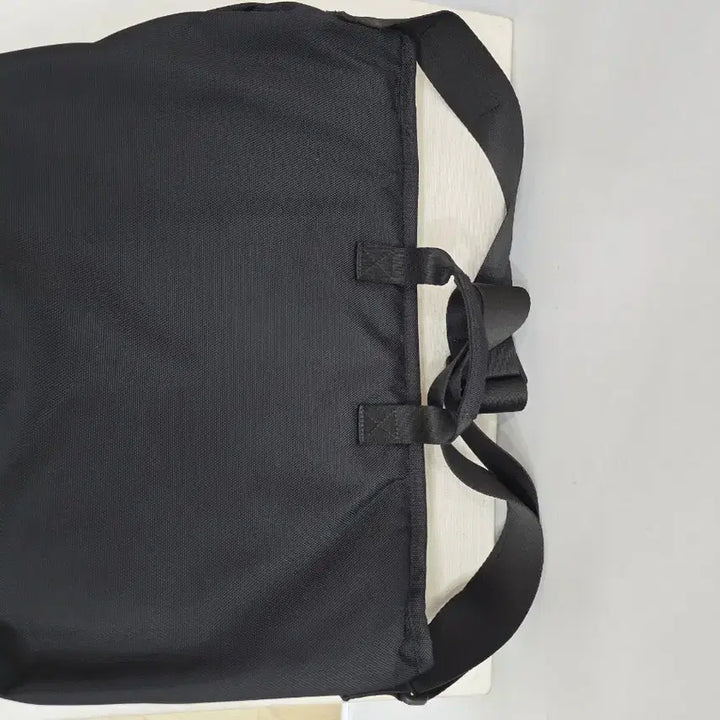 [BUNJANG] Kangol Crossbody Bag / 캉골 가방