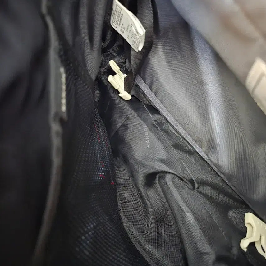 [BUNJANG] Kangol Crossbody Bag / 캉골 가방