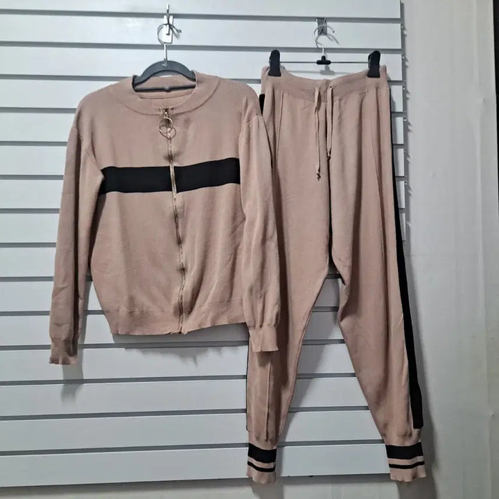 [BUNJANG] Closet Styling Knit Training Set / 여성 니트 트레이닝복 세트 블랙 라인 55/옷장꾸미기