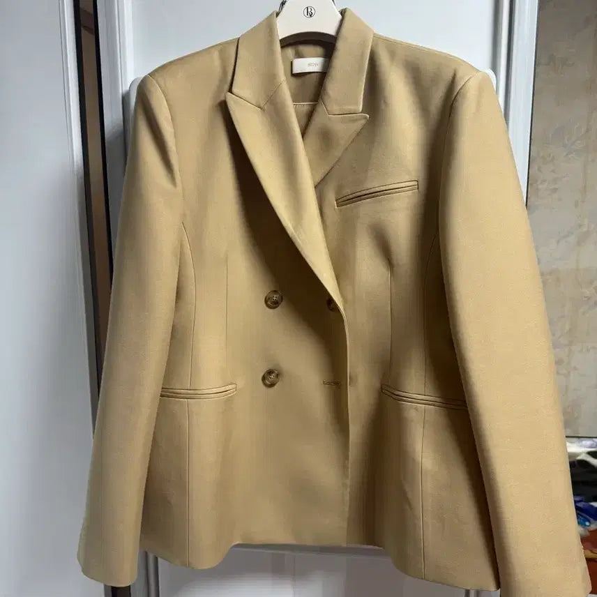 [BUNJANG] BRON 23FW Beige Setup Jacket &amp; Wide Slacks / 브론 23fw 자켓&amp;와이드슬랙스 셋업 베이지색상 팝니다.