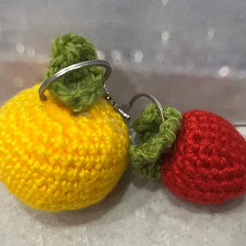 [BUNJANG] Handmade Orange and Strawberry Keyring / [*무료배송*] 핸드메이드 귤, 딸기 키링