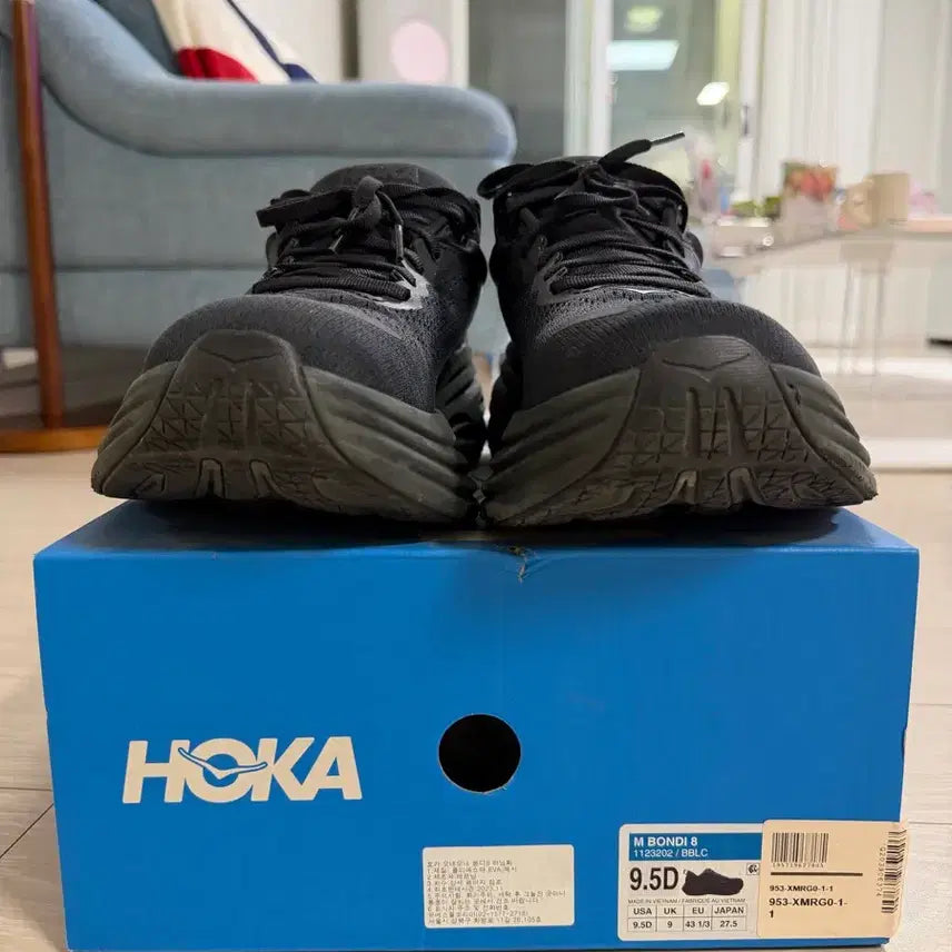 [SOLD OUT] 호카 본디8 블랙 275mm 운동화
