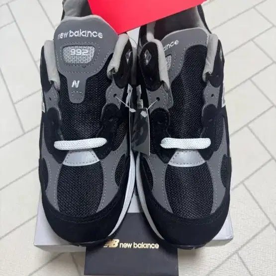 [SOLD OUT] 뉴발란스 992 260사이즈 공홈구매