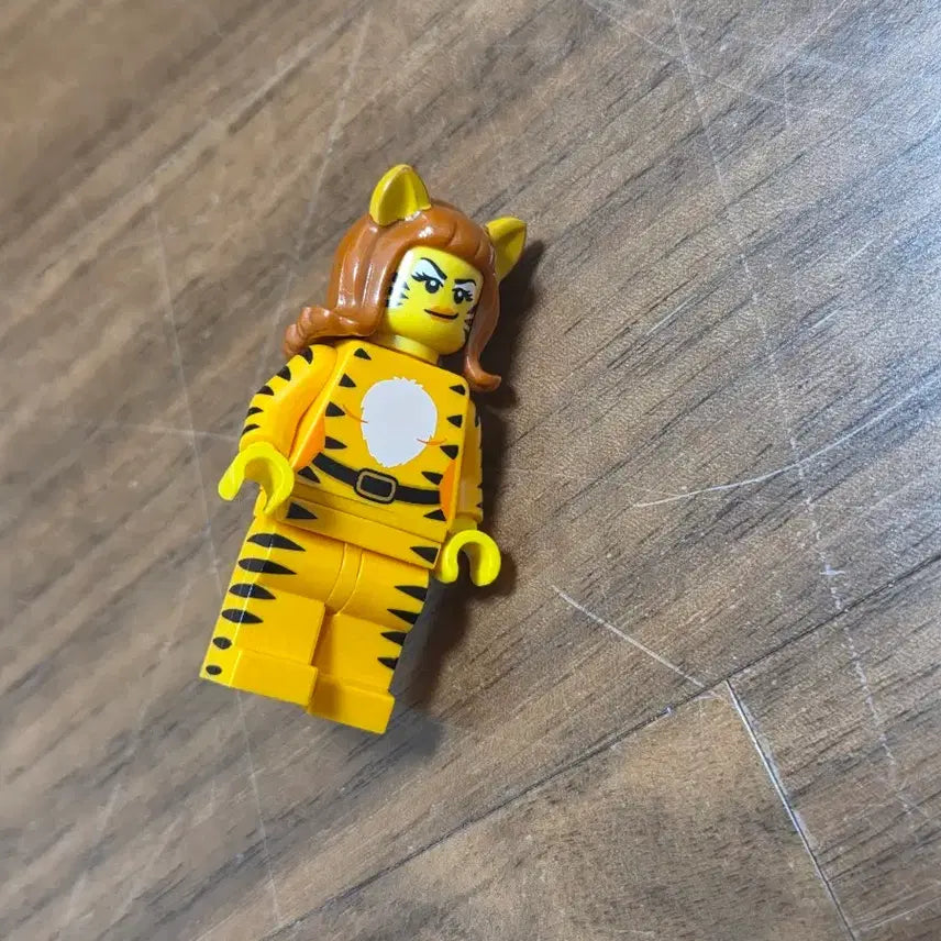 [BUNJANG] LEGO Minifigures Series 14 Tiger Woman / 레고 71010 타이거 우먼 미니피규어