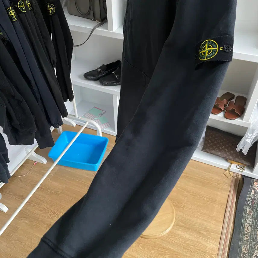 [BUNJANG] Stone Island Hooded Zip-Up 3XL / [새상품급, 3XL] 스톤아일랜드 블랙 후드집업