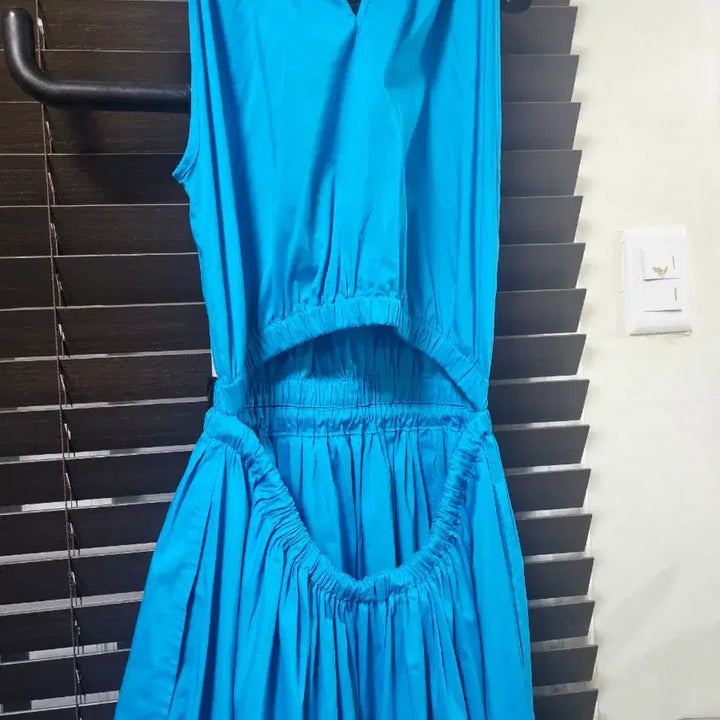 [BUNJANG] Mojo S.phine Blue Cutout Long Dress / 모조에스핀 청량한 블루 컷아웃 롱 원피스