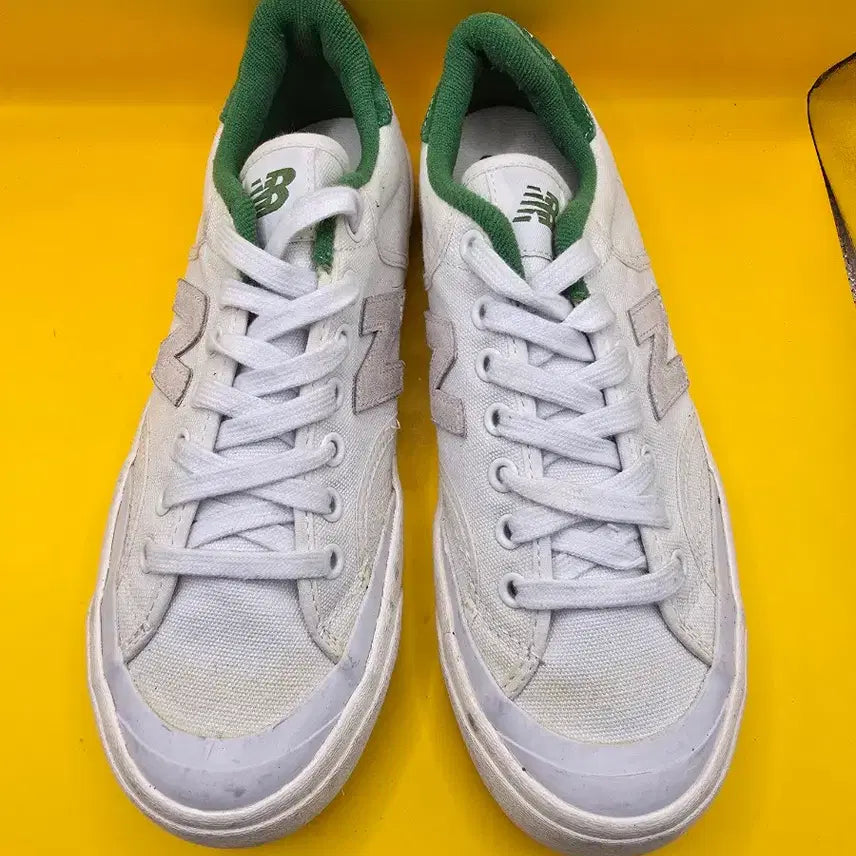 [SOLD OUT] 뉴발란스 프로코트 캐쥬얼화250~255
