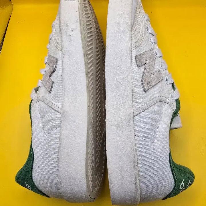 [SOLD OUT] 뉴발란스 프로코트 캐쥬얼화250~255