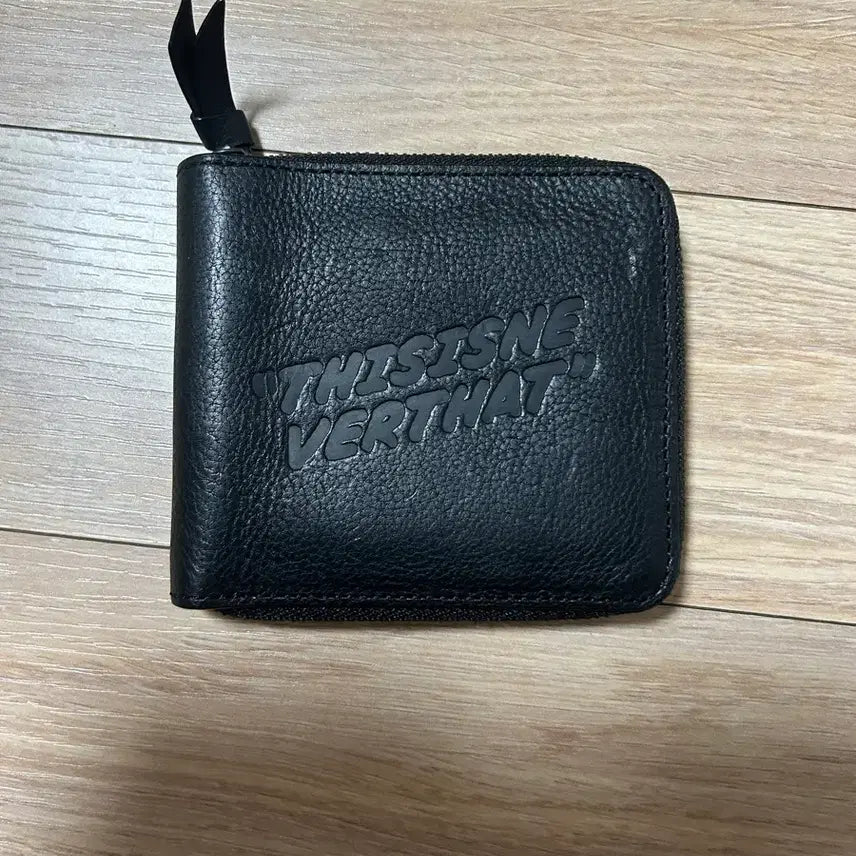 [BUNJANG] thisisneverthat Leather Zip Wallet / 디스이즈네버댓 소가죽 지갑