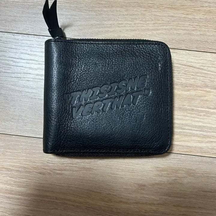 [BUNJANG] thisisneverthat Leather Zip Wallet / 디스이즈네버댓 소가죽 지갑