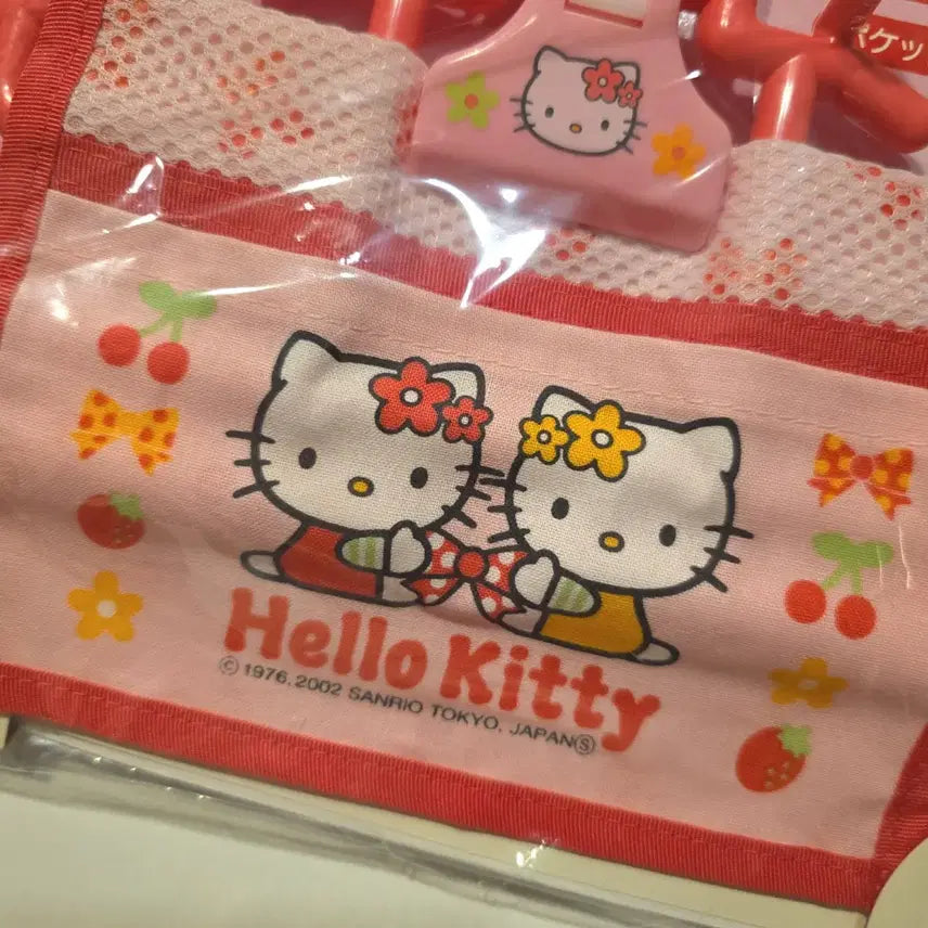 [BUNJANG] Hello Kitty Vintage Wall Hanger / 헬로키티 옷걸이 고전 키티 키티 방꾸템 키티 벽걸이