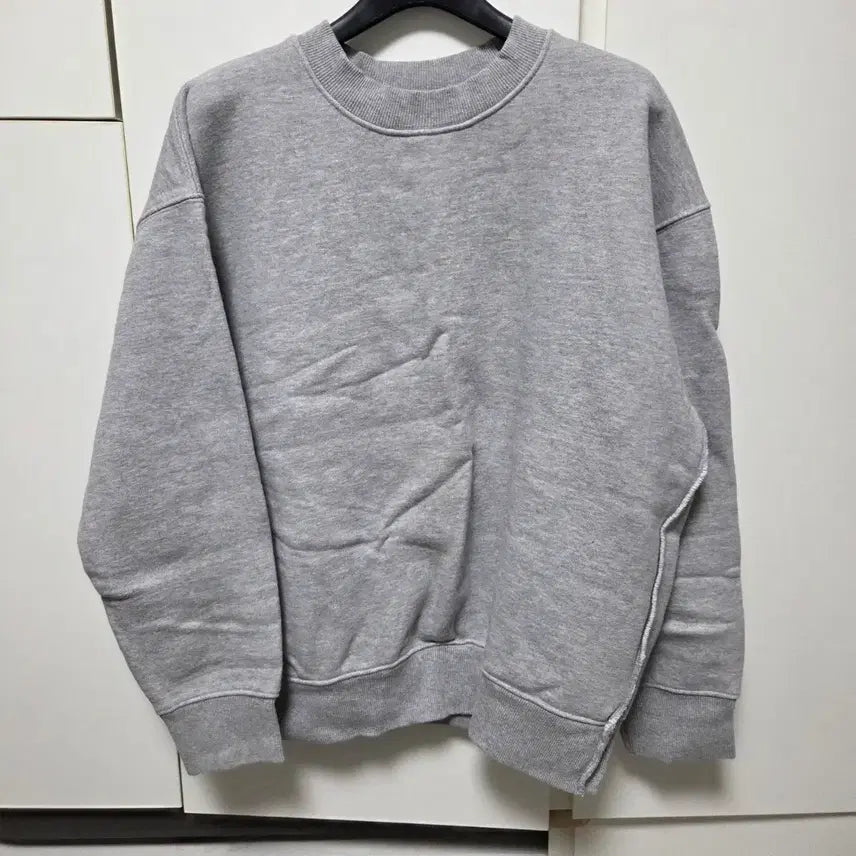 [BUNJANG] Mickey Mouse Gray Sweatshirt / 미키맨투맨