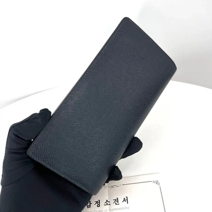 [BUNJANG] [감정완료] 루이비통 LV 로고 타이가 브라짜 장지갑 / [감정완료] 루이비통 LV 로고 타이가 브라짜 장지갑
