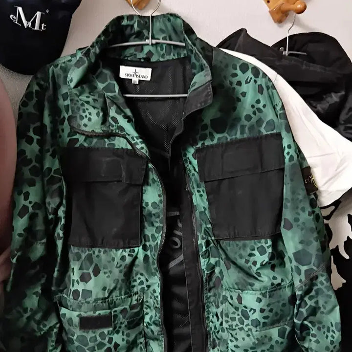 [SOLD OUT] 스톤아일랜드 자켓 그린 카모