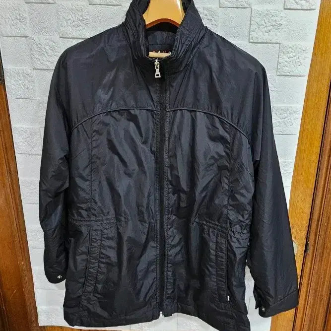 [SOLD OUT] 닥스 골프 검정색 바람막이 점퍼