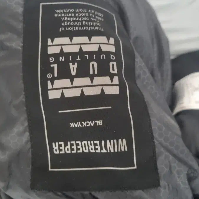 [BUNJANG] 23년FW 블랙야크 남여공용 구스다운 커플 숏점퍼 M윈터디퍼봄버다운자켓 / 23년FW 블랙야크 남여공용 구스다운 커플 숏점퍼 M윈터디퍼봄버다운자켓