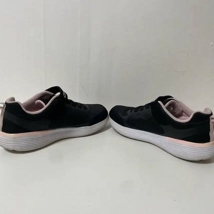 [SOLD OUT] 230 스케쳐스 기능성 운동화 정품