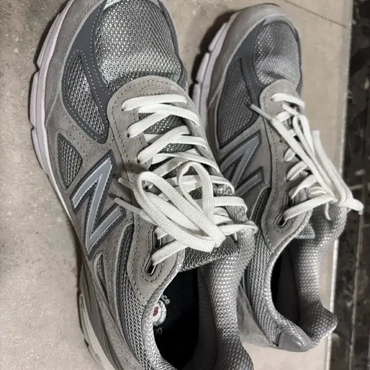 [SOLD OUT] 뉴발란스 990 v4 265
