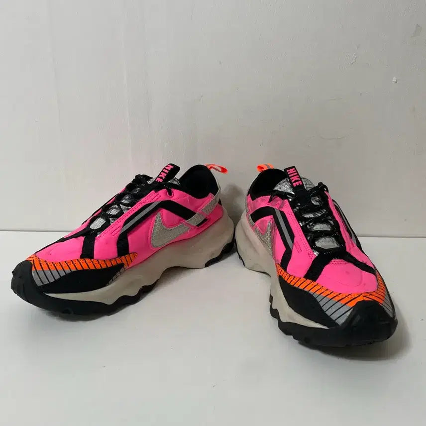 [SOLD OUT] 250 나이키 핑크블라스트 운동화 정품