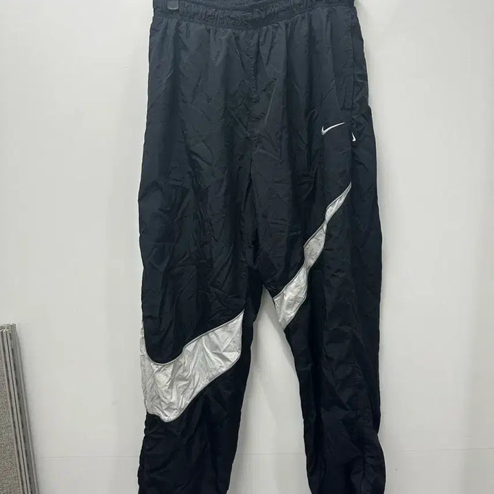 [SOLD OUT] [만원 아라비아빈티지]나이키 블랙 트레이닝 바지 XL