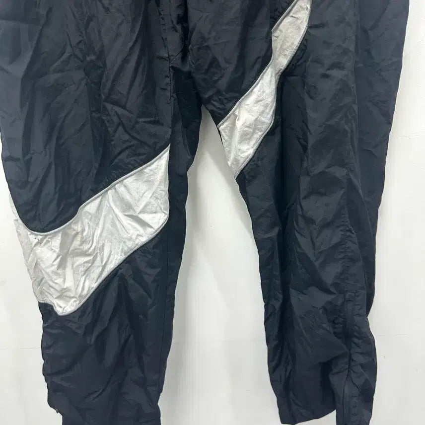 [SOLD OUT] [만원 아라비아빈티지]나이키 블랙 트레이닝 바지 XL