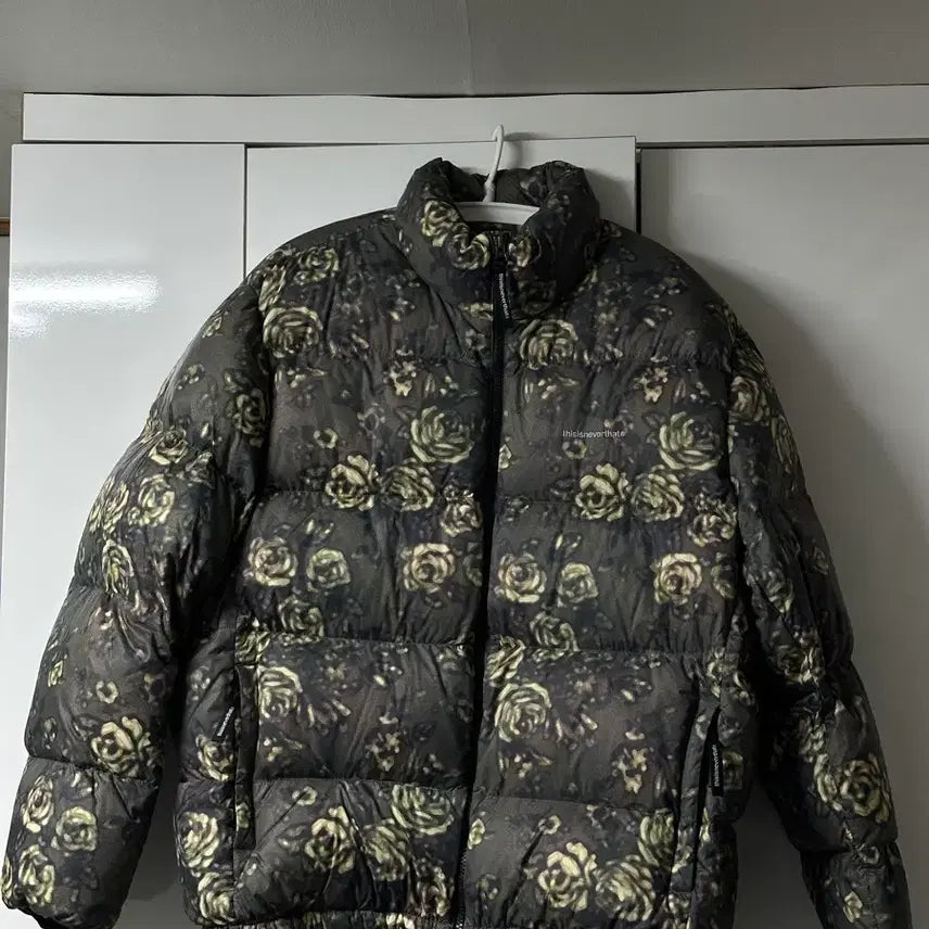 [BUNJANG] thisisneverthat Padded Jacket L / 디스이즈네버댓 패딩 L