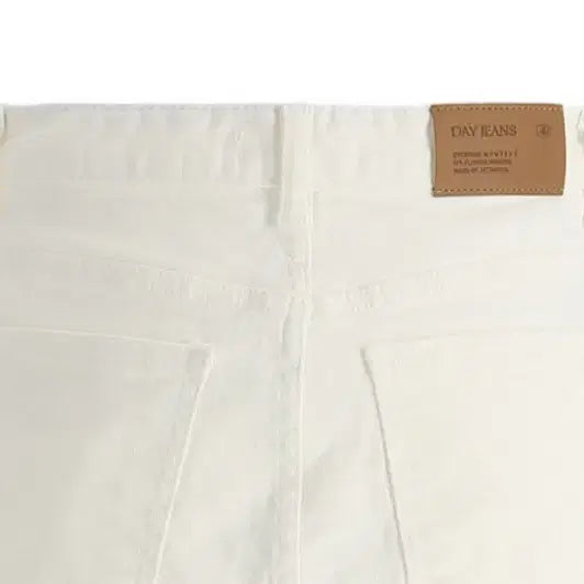 [BUNJANG] Dayjean Slim Bootcut Denim Pants / 데이진 슬림 세미 부츠컷 코튼 팬츠 캠퍼스룩 여름바지 부츠컷 포데님팬츠