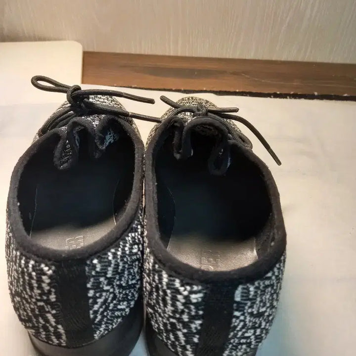 [BUNJANG] Camper 235 Knit Sneakers / 캠퍼 235