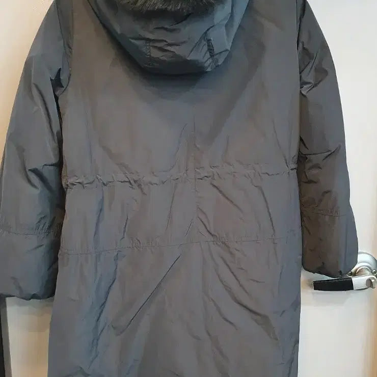 [BUNJANG] BCBG Fox Fur Long Down Jacket / BCBG  폭스퍼 롱패딩점퍼 85-94-155
