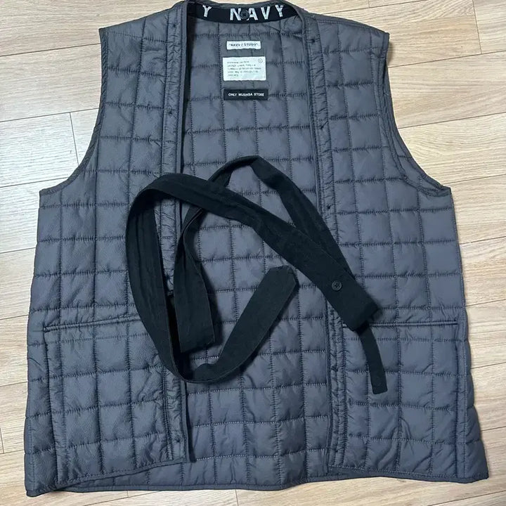 [BUNJANG] thisisneverthat M.C. Parka Black (Used) / 디스이즈네버댓 m.c 파카