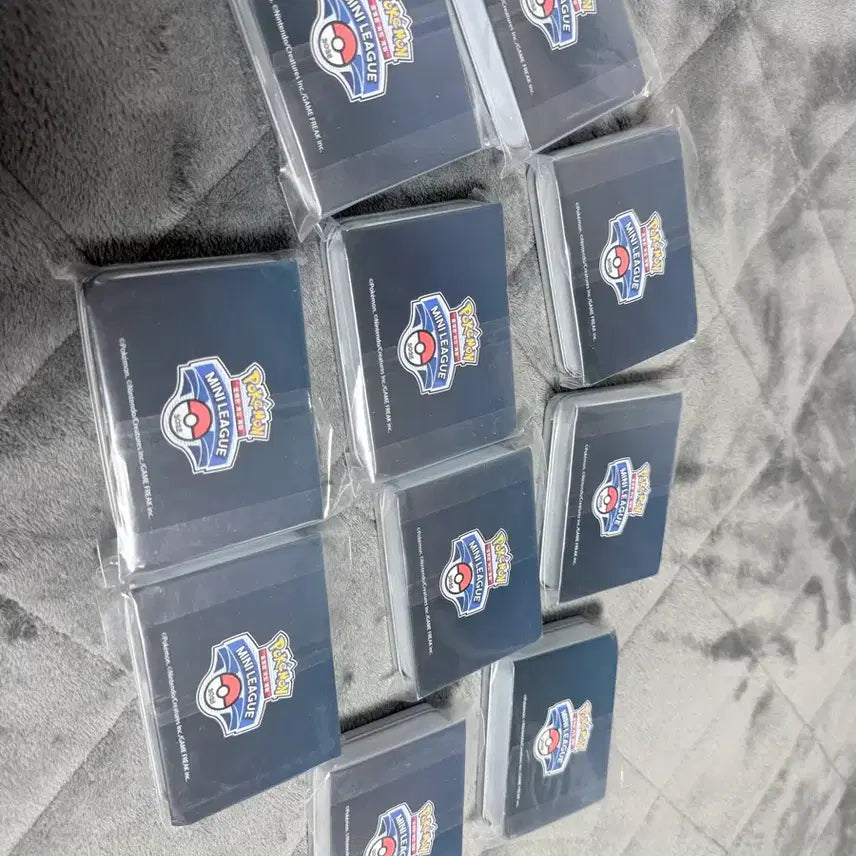 [SOLD OUT] 포켓몬 카드 게임 미니리그 이브이즈 틴케이스 풀세트
