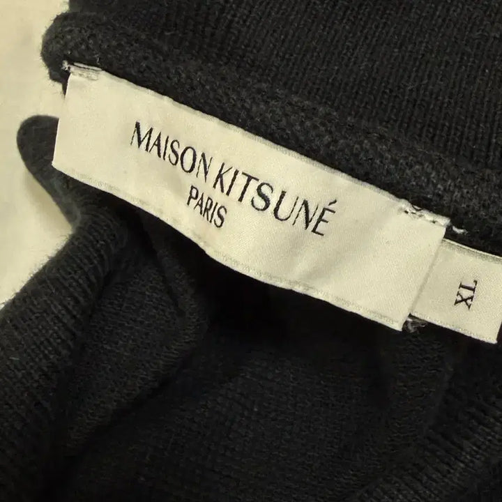 [BUNJANG] Maison Kitsune T-shirts &amp; Sweatshirt Bundle Set / 일괄4장) 정품 메종키츠네 반소매 3개 맨투맨 1개