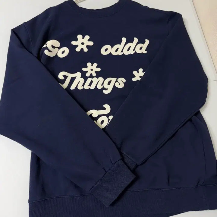 [BUNJANG] Amoo Lettering Sweatshirt / 아모우 레터링 맨투맨 3사이즈