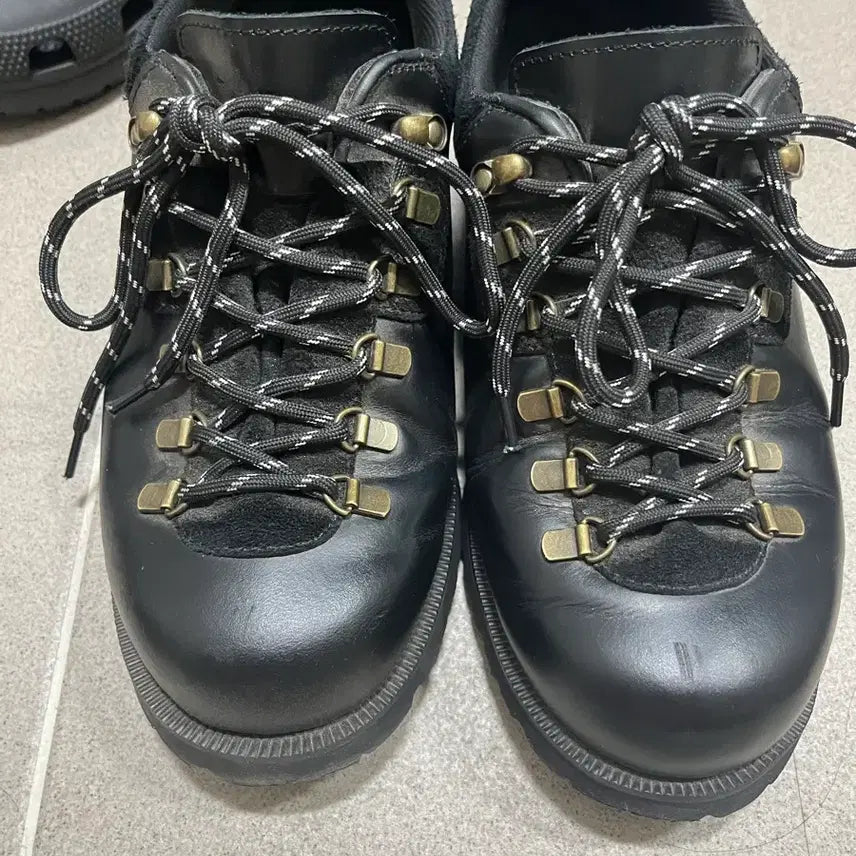 [BUNJANG] Romanticmove Mountain Shoes 260 / 로맨틱무브 마운틴슈즈 260