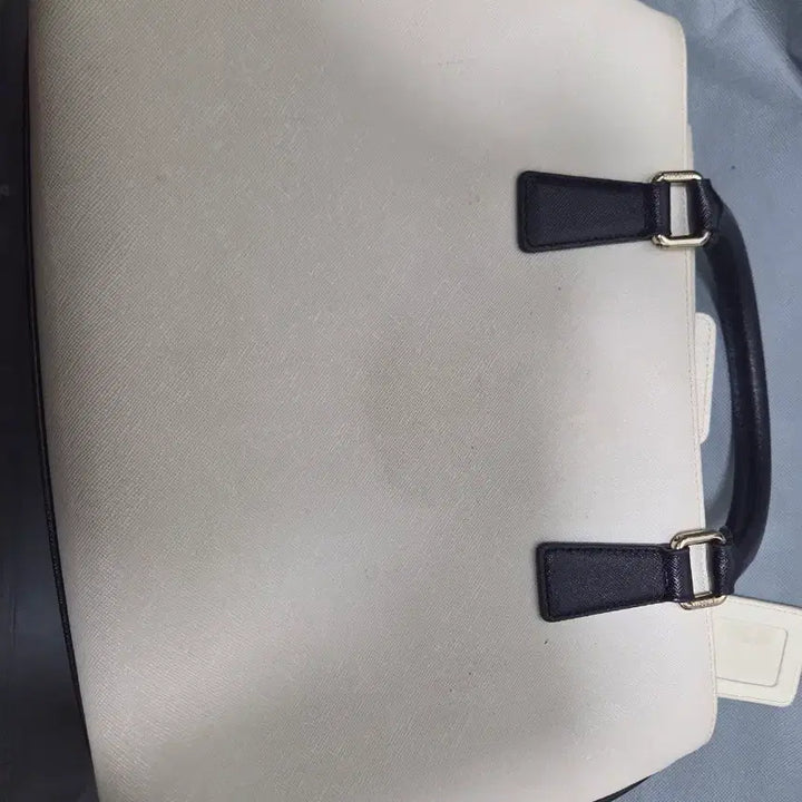 [SOLD OUT] [메트로시티] 토트겸 크로스백 M231MF0406
